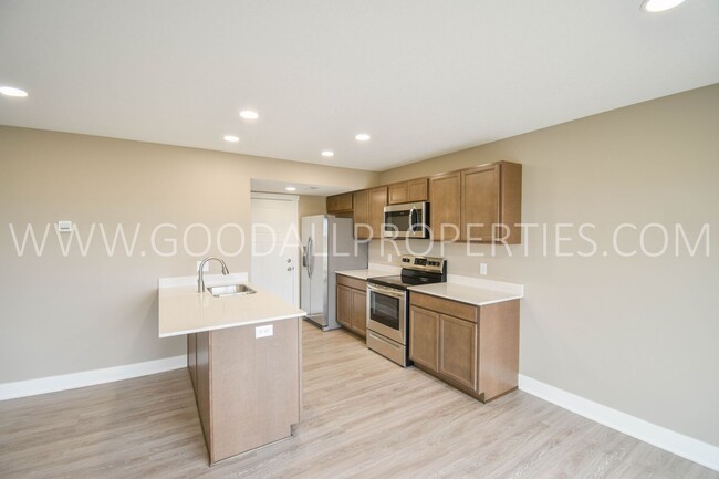 Foto del edificio - 3 Bedroom 2 Bathroom Townhome