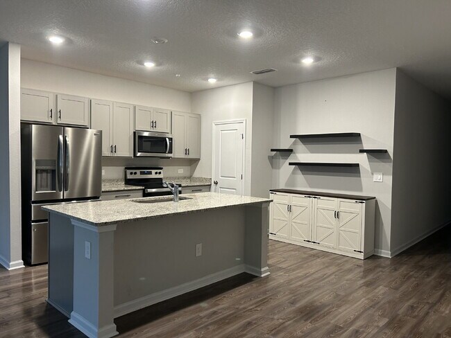 Foto del edificio - For Rent | Like-New 3 Bedroom, 2 Bath Home...
