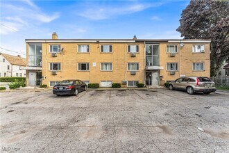 Building Photo - 1415 Wyandotte Ave