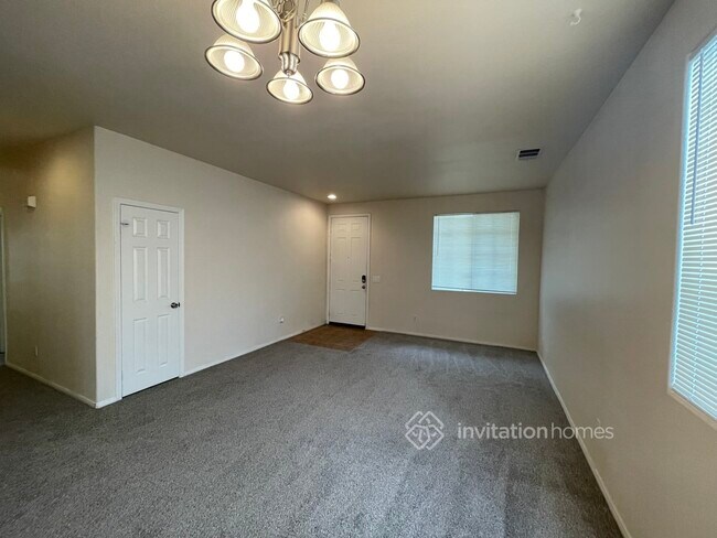 Building Photo - 4552 W Ave J 3
