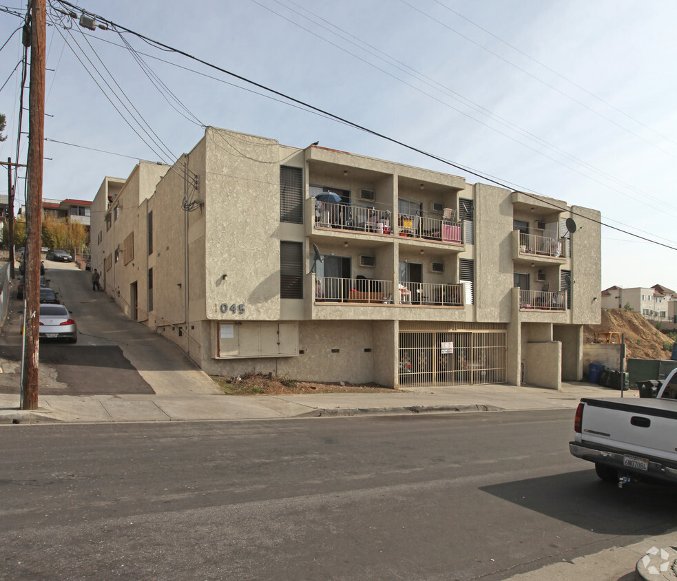 Building Photo - 1045 Figueroa Ter