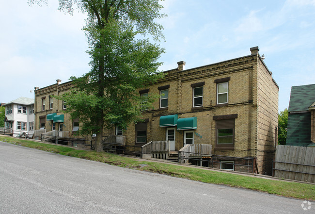 Building Photo - 1820 - 1828 W 2nd Street