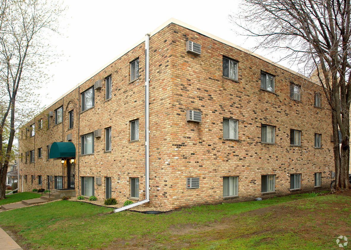 Primary Photo - 2085 Grand Avenue Apartments