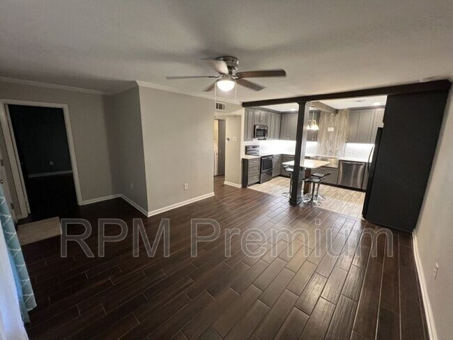 Foto del edificio - 10292 W Winston Ave