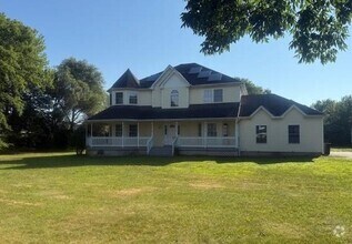 Building Photo - 115 Grant Dr