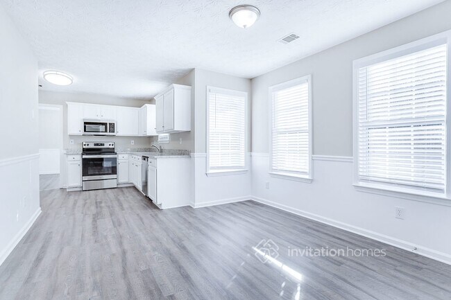 Building Photo - 140 Oak Hill Dr
