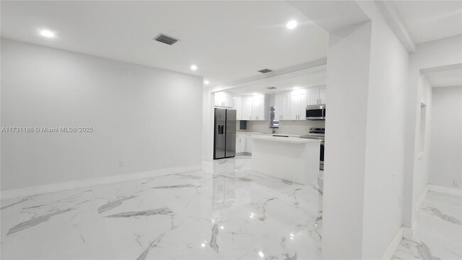 Foto del edificio - Southwest 35th Terrace, Miami, FL 33165 - ...