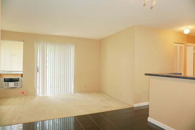 Foto del edificio - Garden at Launani Valley on Ground Floor with A/C