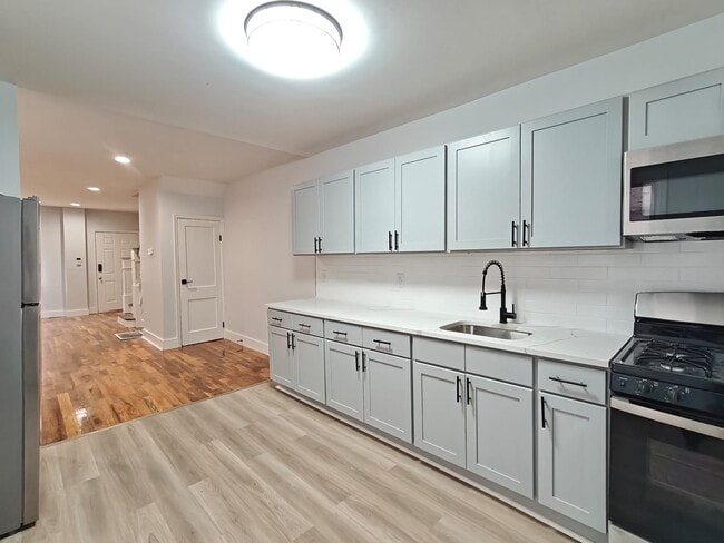 Building Photo - 45 N Felton St