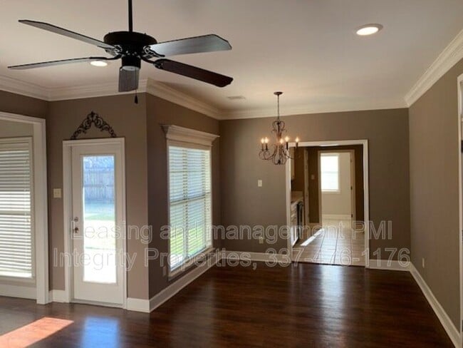 Building Photo - 209 Bentgrass Dr