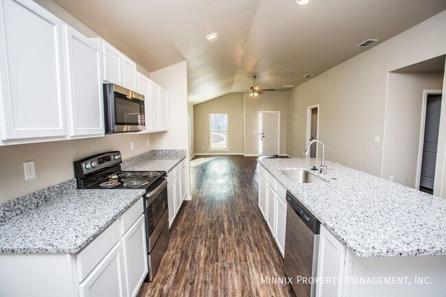Foto del edificio - 2035 Kenwood Ave