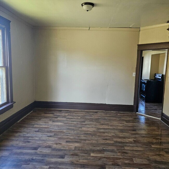 Foto del edificio - 303 Phillips St