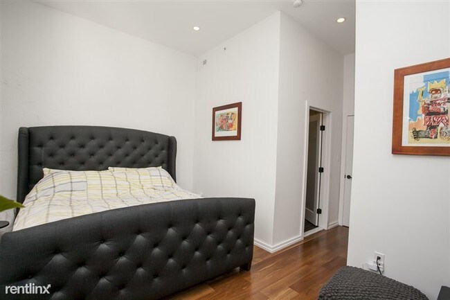 Building Photo - 407 Fairmount Ave