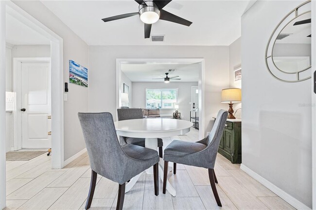 Foto del edificio - 2694 Pinehurst Ave