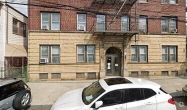 Building Photo - 74-11 88th Rd