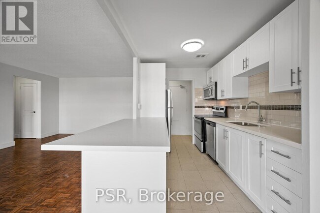 Building Photo - 2300 Marine Dr