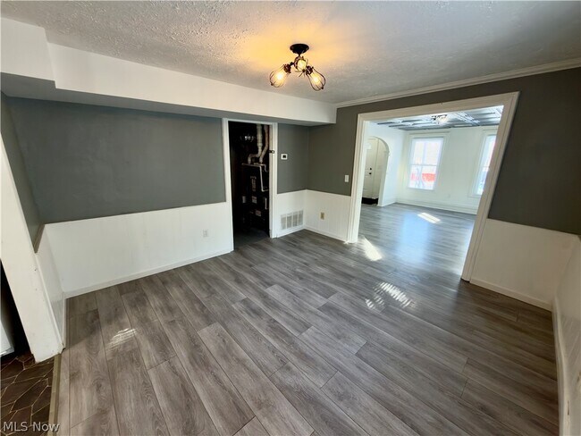 Foto del edificio - 142 Beaver Ct