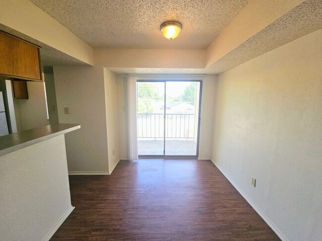 Building Photo - Nice Fourplex Unit in NRH - Birdville ISD