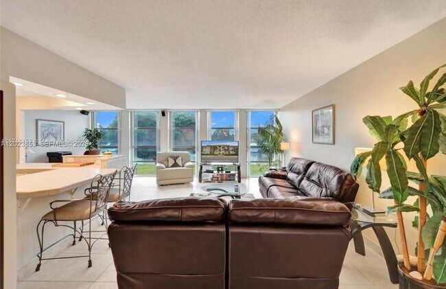 Foto del edificio - 601 Three Islands Boulevard