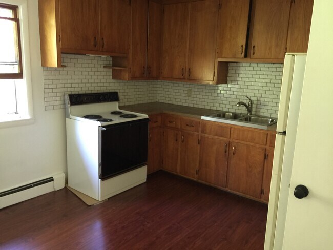 Building Photo - 1289 Ellis Hollow Rd
