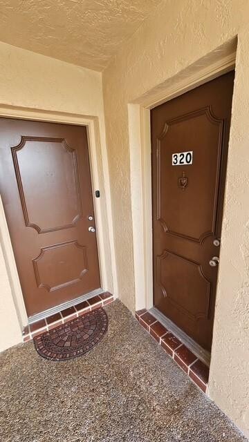 Foto del edificio - 5881 NW 16th Pl