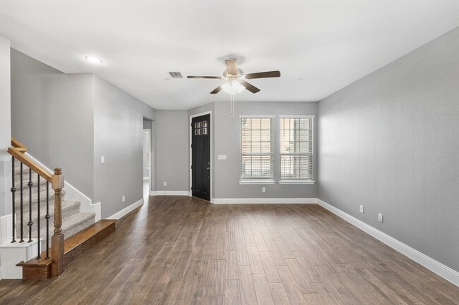 Building Photo - 5556 Kilmer Dr