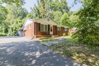 Building Photo - 4617 Brooktree Dr