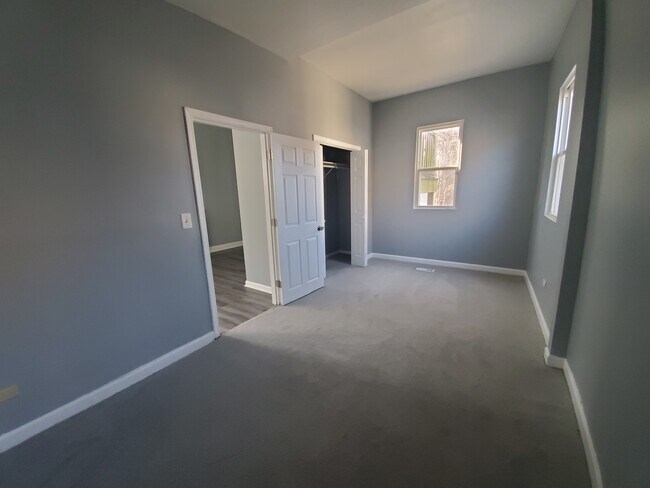 Foto del edificio - 7736 S Greenwood Ave