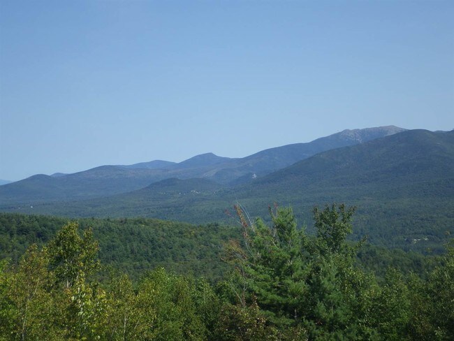 Building Photo - 236 N Peak Dr