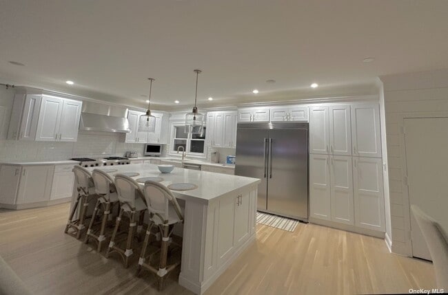 Building Photo - 55 Cedarhurst Ave