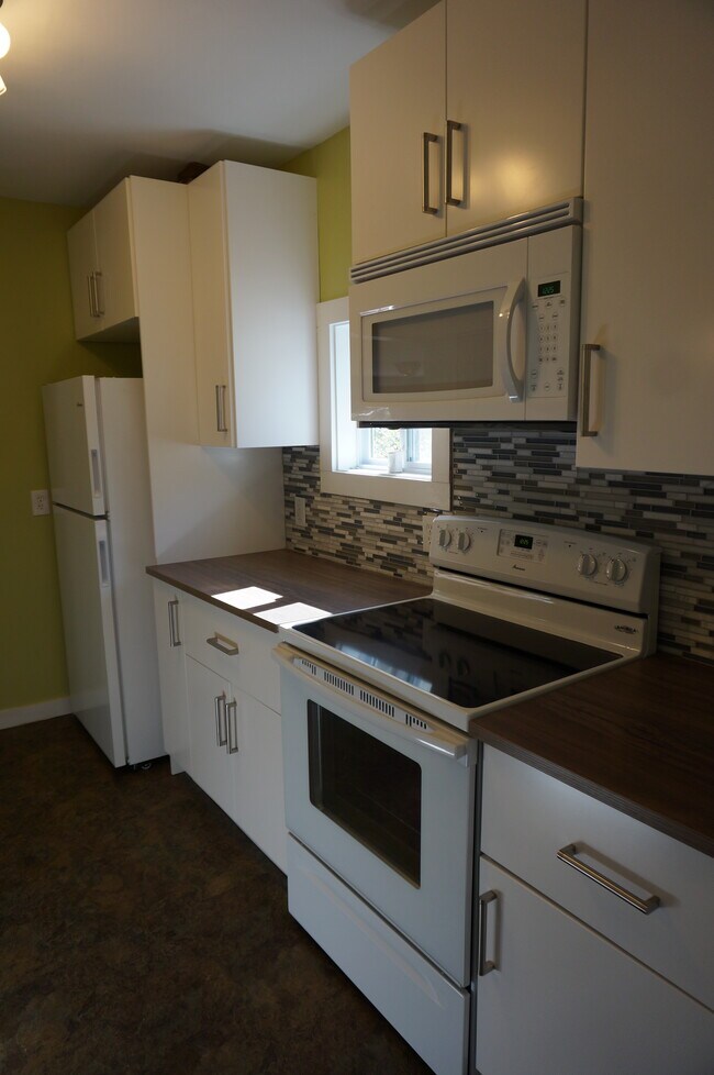 Foto del edificio - 5827 Forest Avenue