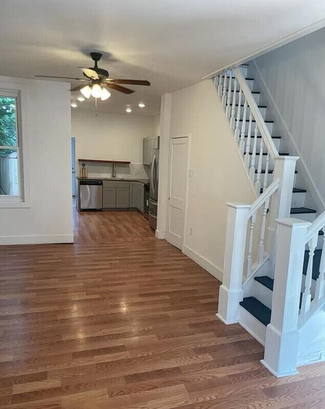 2021 E Monmouth St photo'