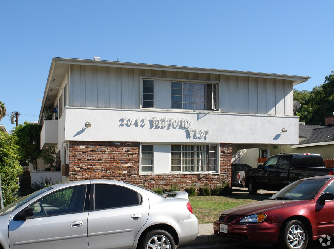 Building Photo - 2042 S Bedford St