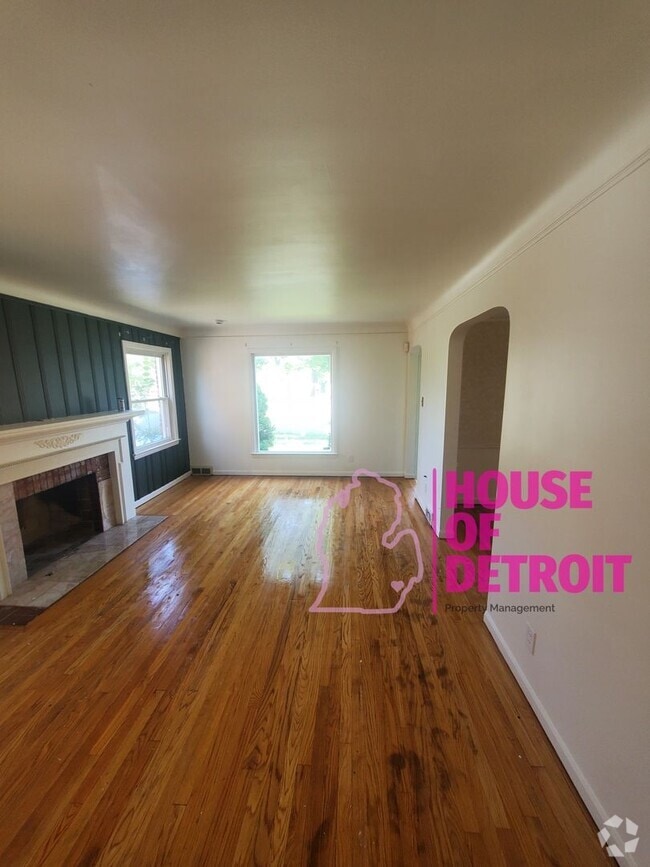 Building Photo - 10593 Marne St
