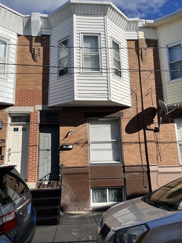 Primary Photo - 2027 S Garnet St