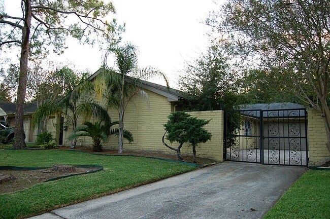 Building Photo - 11734 Oceanview St