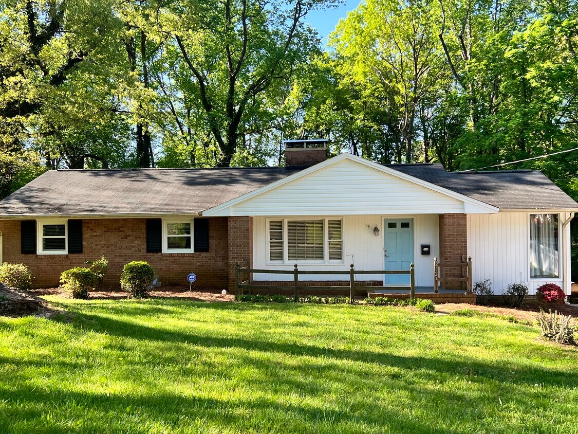 Foto principal - 2624 Alderney Ln