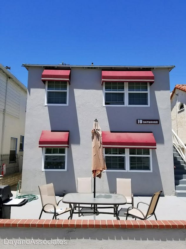 Primary Photo - 19 Bay Shore Ave