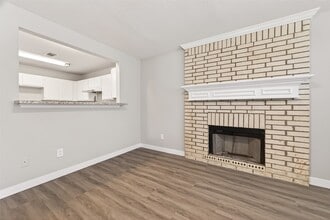 Building Photo - 8617 Mapletwist St