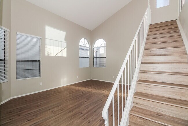 Building Photo - 3054 W Artebella Way