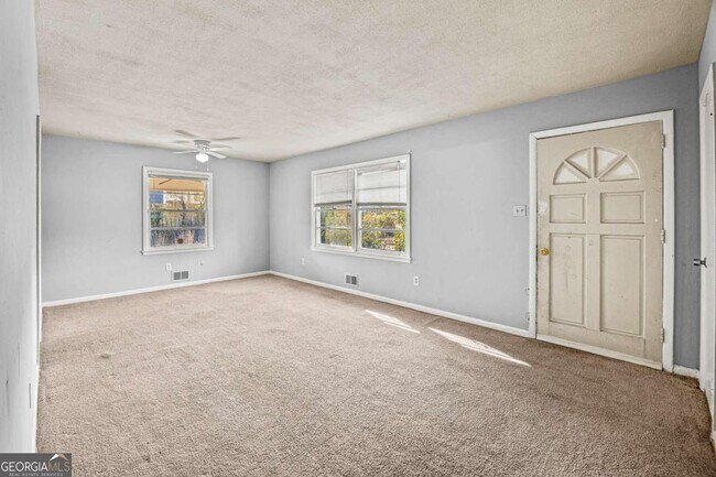 Foto del edificio - 2496 Old Hapeville Rd SW