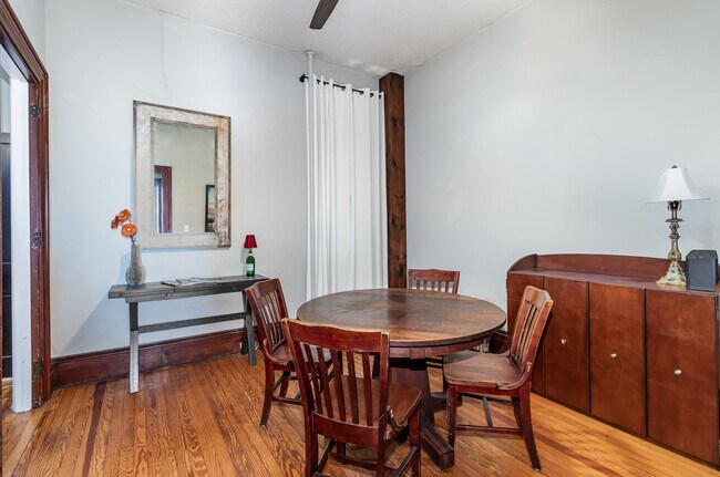 Foto del edificio - 1005 N 2nd St