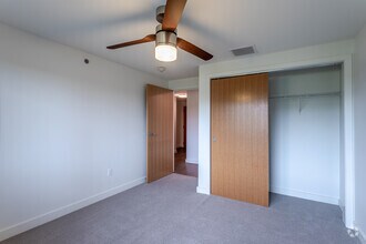 2BR, 2BA - 1319 SF - Farmers Park