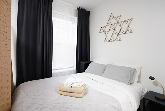 Foto del edificio - 317 E 75th St