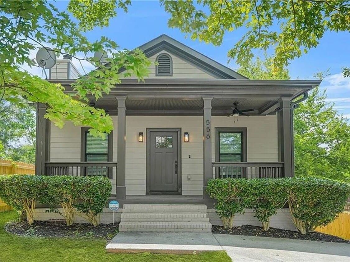Stylish 4bd/2ba Renovated Rental with Fenced Yard in Growing Westside Neighborhood - Stylish 4bd/2ba Renovated Rental with Fenced Yard in Growing Westside Neighborhood