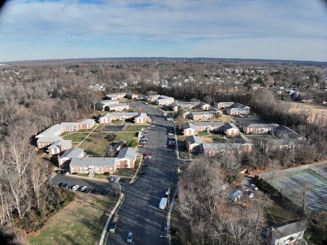 Exterior 3D - Zachary Arms Apartments