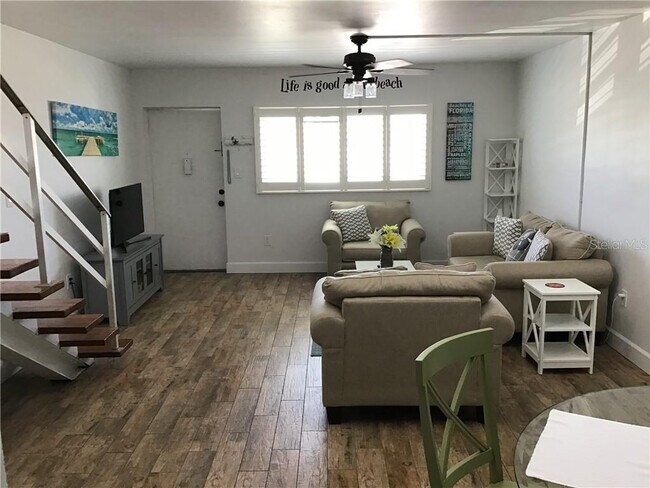 Building Photo - 504 67th Ave