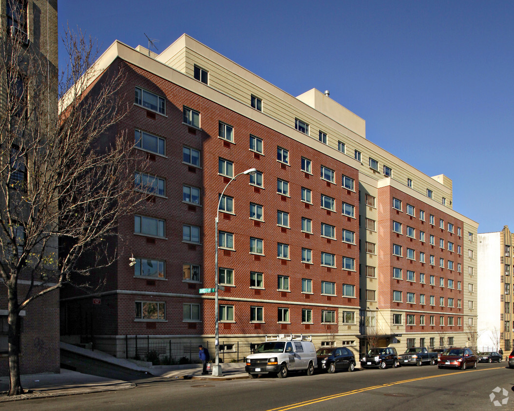 Primary Photo - West Tremont Avenue Apartments