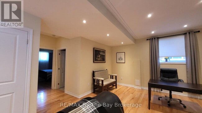 Building Photo - 53 Allegra Dr