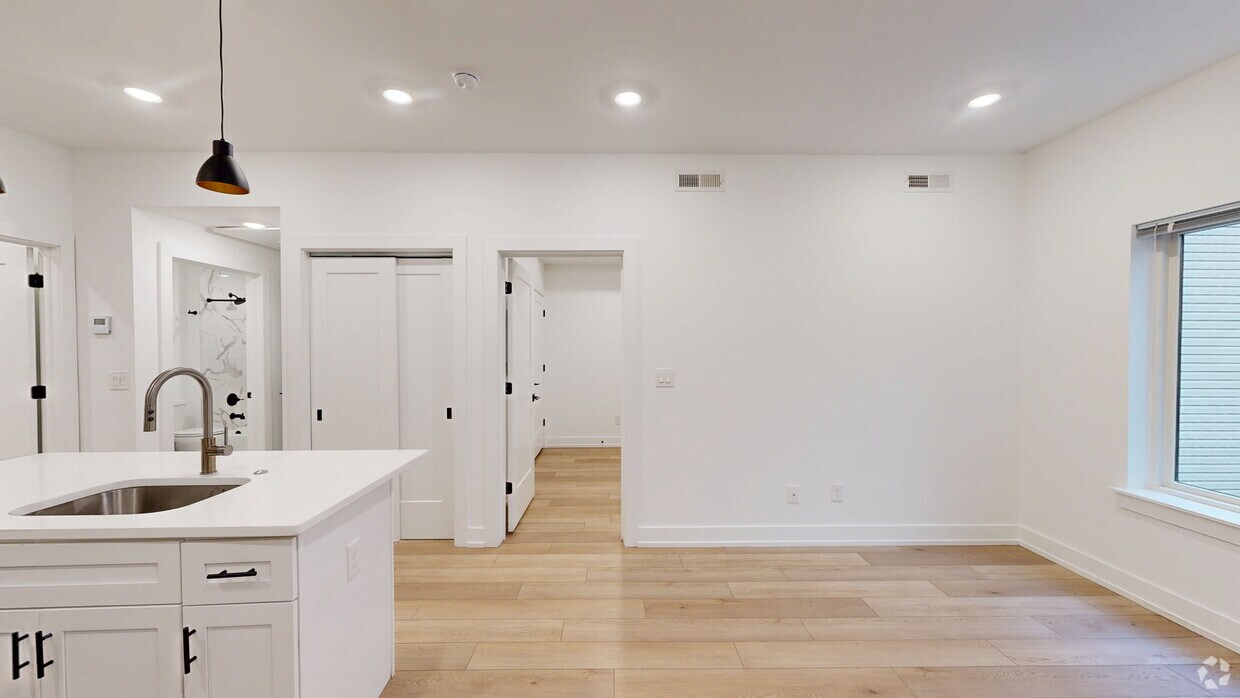 Photo - The Crown on Leland Apartments